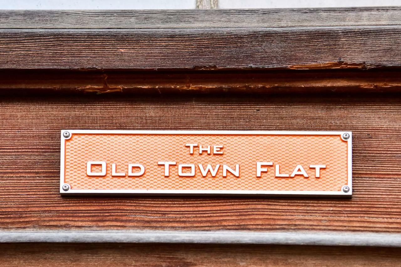 Апартаменты The Old Town Flat Муртен Экстерьер фото